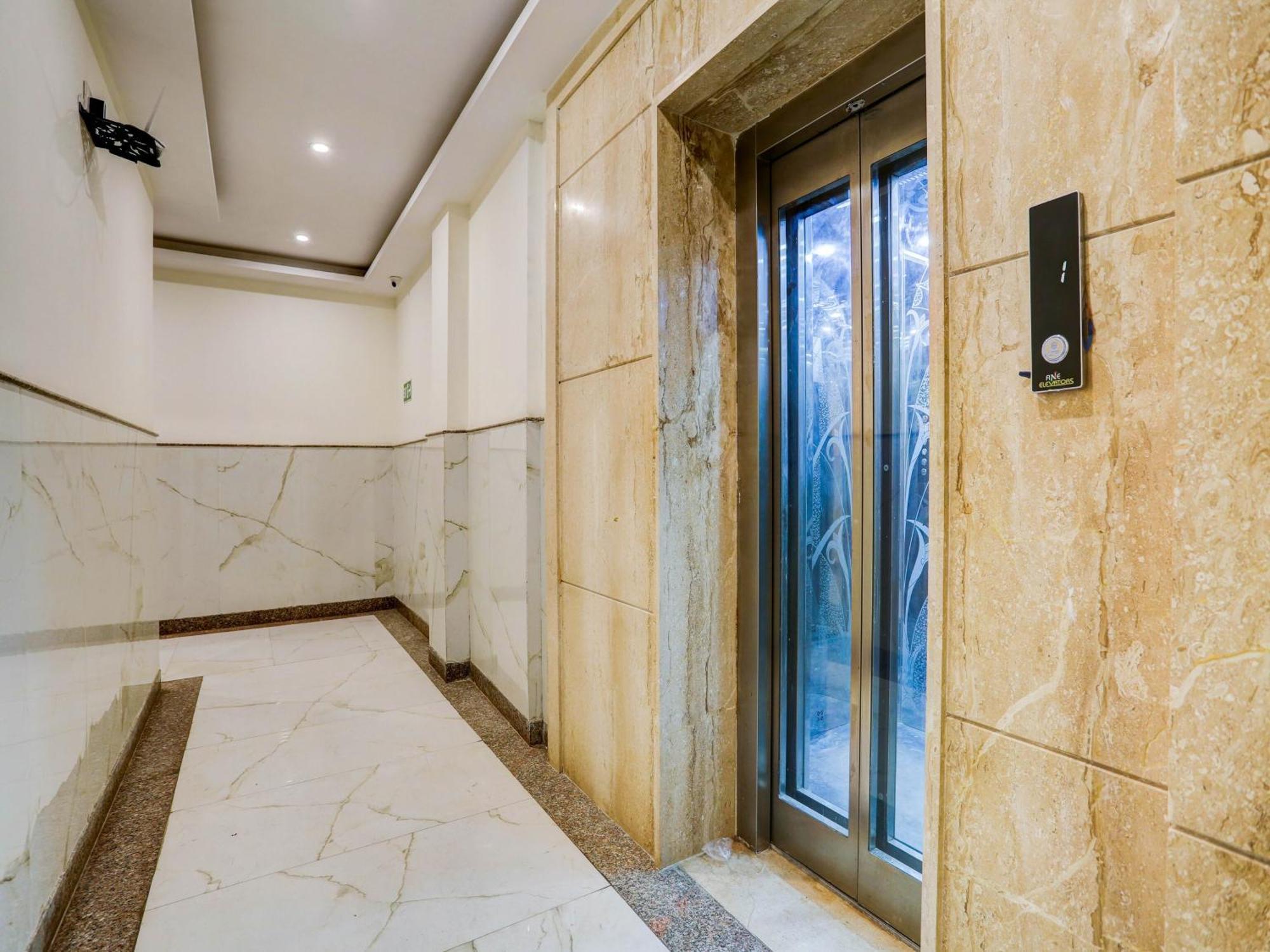 Hotel Collecion O White House Nowe Delhi Zewnętrze zdjęcie