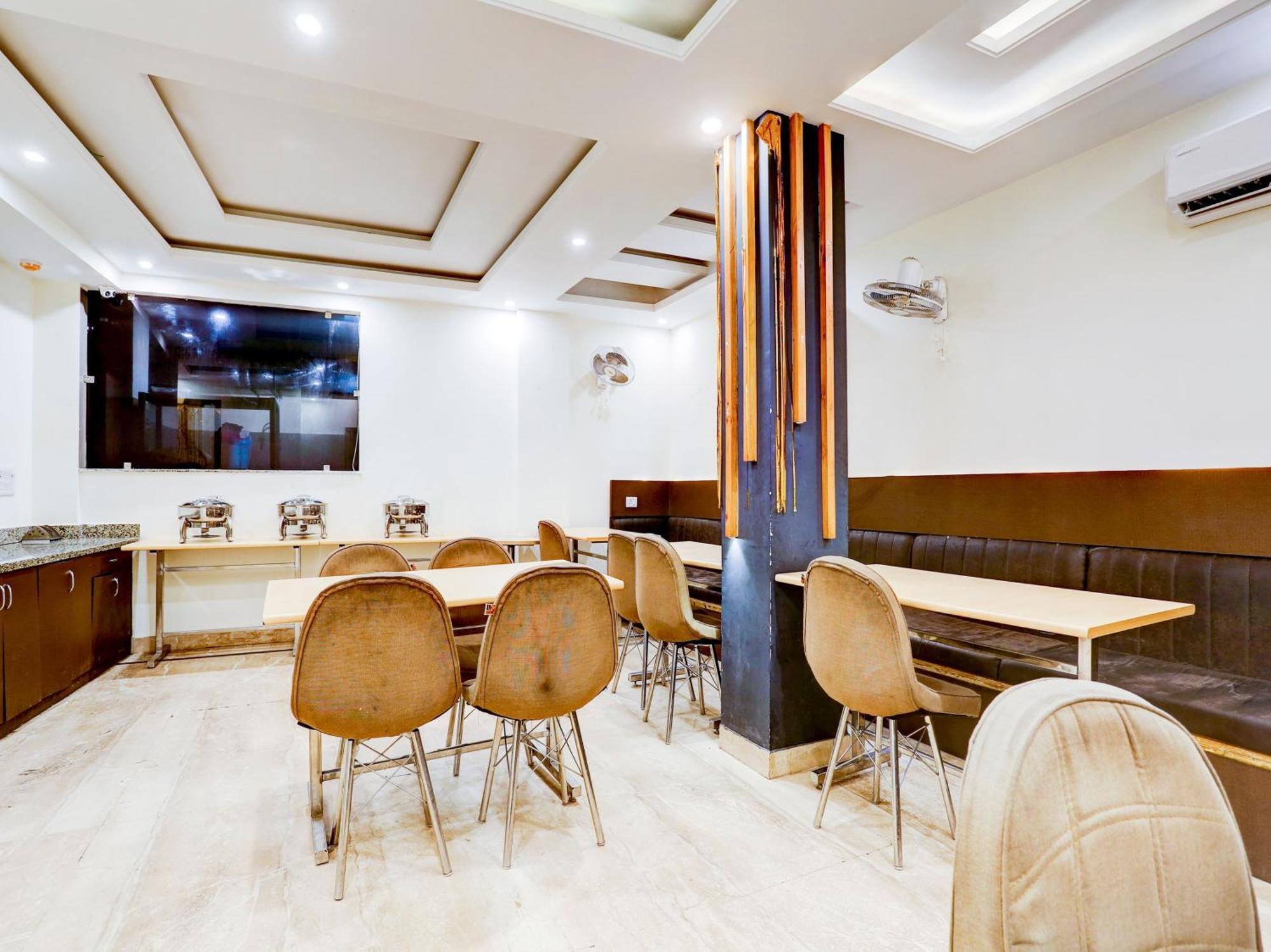 Hotel Collecion O White House Nowe Delhi Zewnętrze zdjęcie